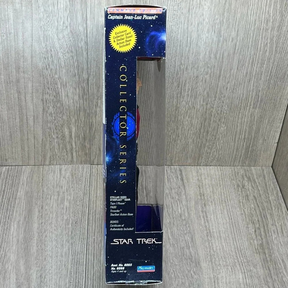 Star Trek Collector Series Capt. Jean-Luc Picard Command Edition-Playmates Toys - Picture 2 of 8